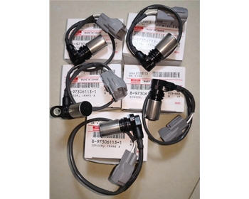 8-97306113-1     ZX200-3   4HK1